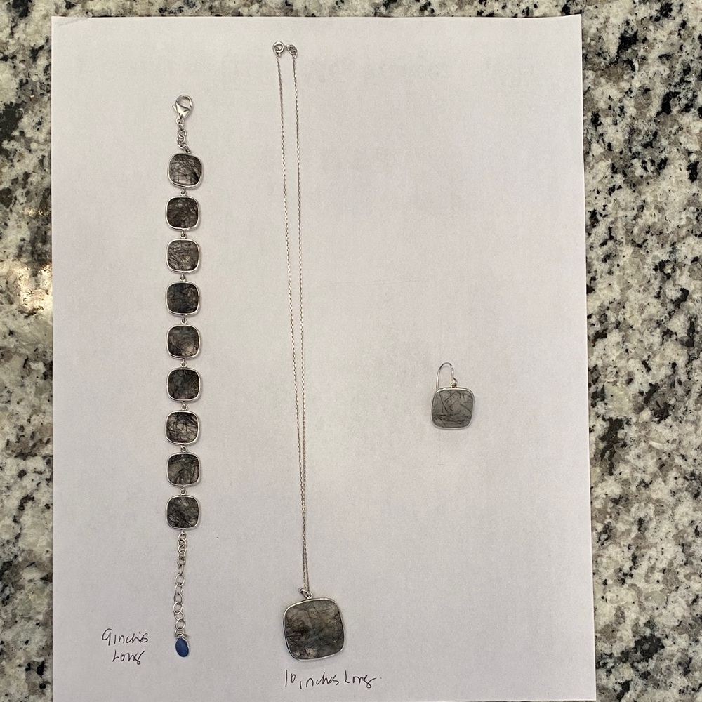Elegant Silver Jewelry Set